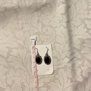 New pair of Sterling Silver Onyx Earings.